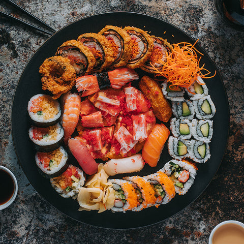 Dealeuse de voyages - Un plateau de sushis pour 2 personnes 🤣